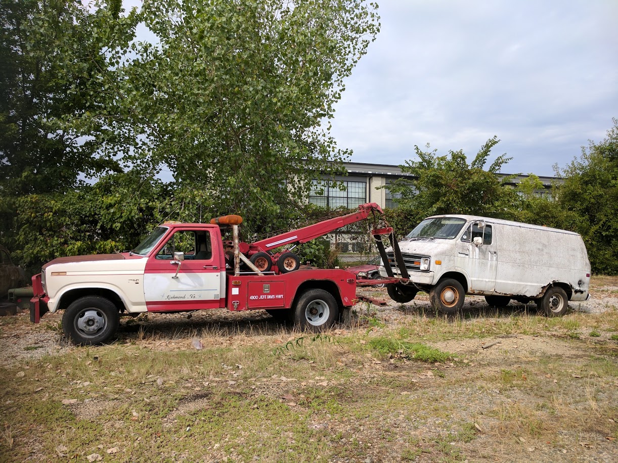 old frod wrecker with dodge tradesman